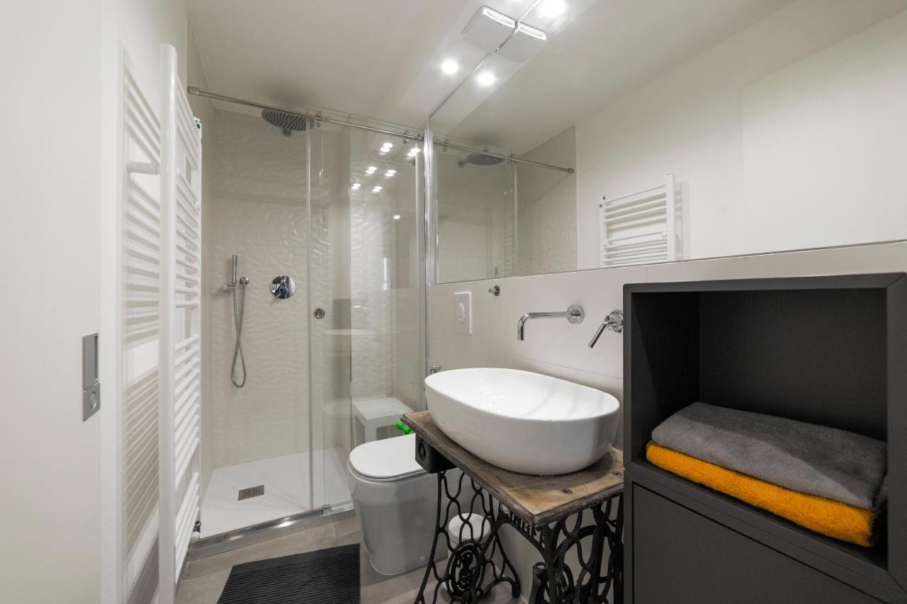 דירות מילאנו La Pampa New & Fully Refurbished Apt מראה חיצוני תמונה